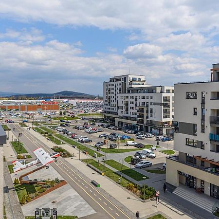 Promenada Studios Braşov Exterior foto
